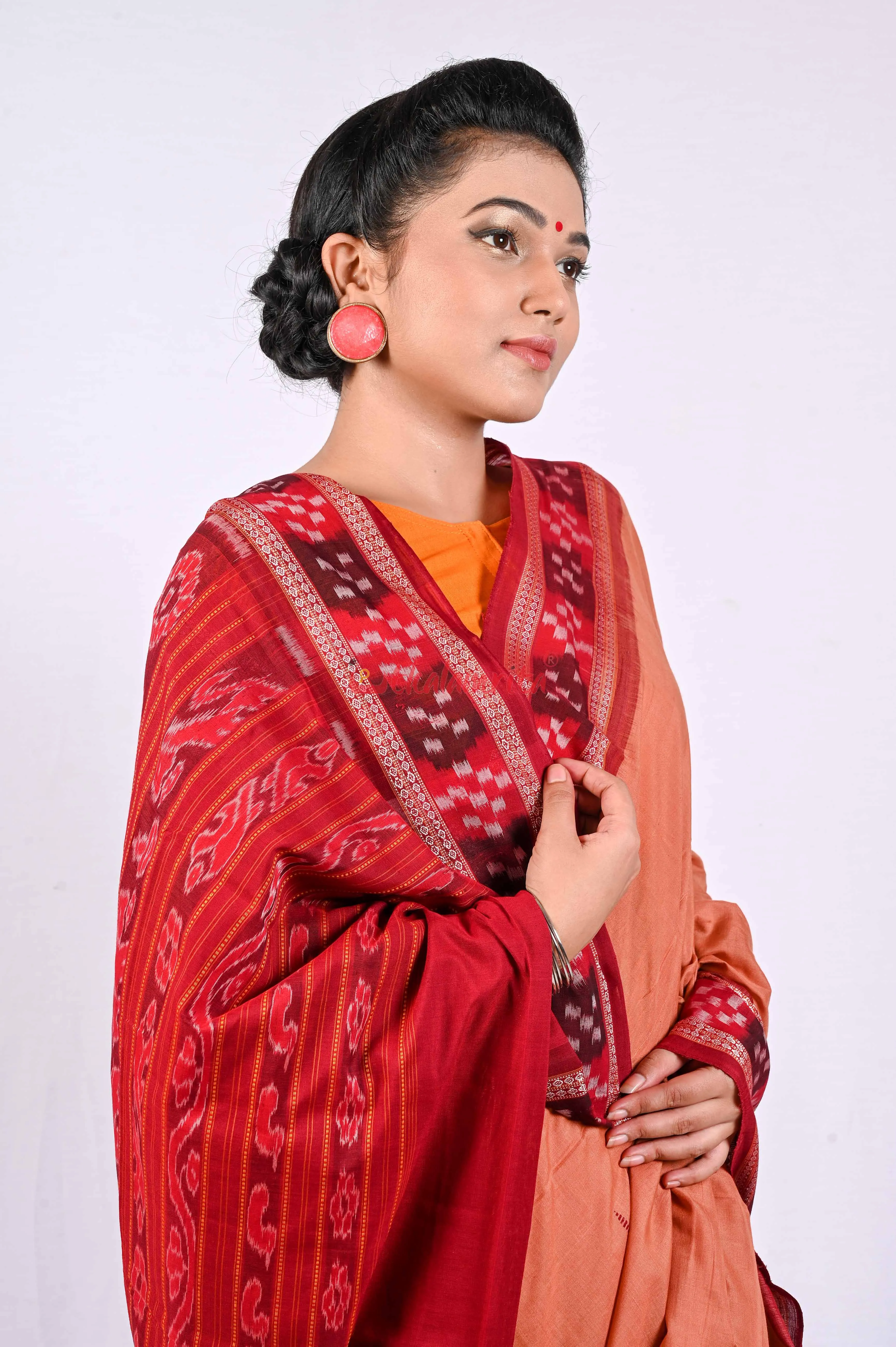 Badami Dhadi Sakta Saree