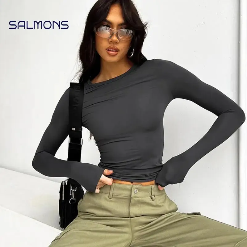 Chic Y2K Long Sleeve Crop Top for Women – Slim Fit Casual Solid Tee for Effortless Street Style in All Seasons