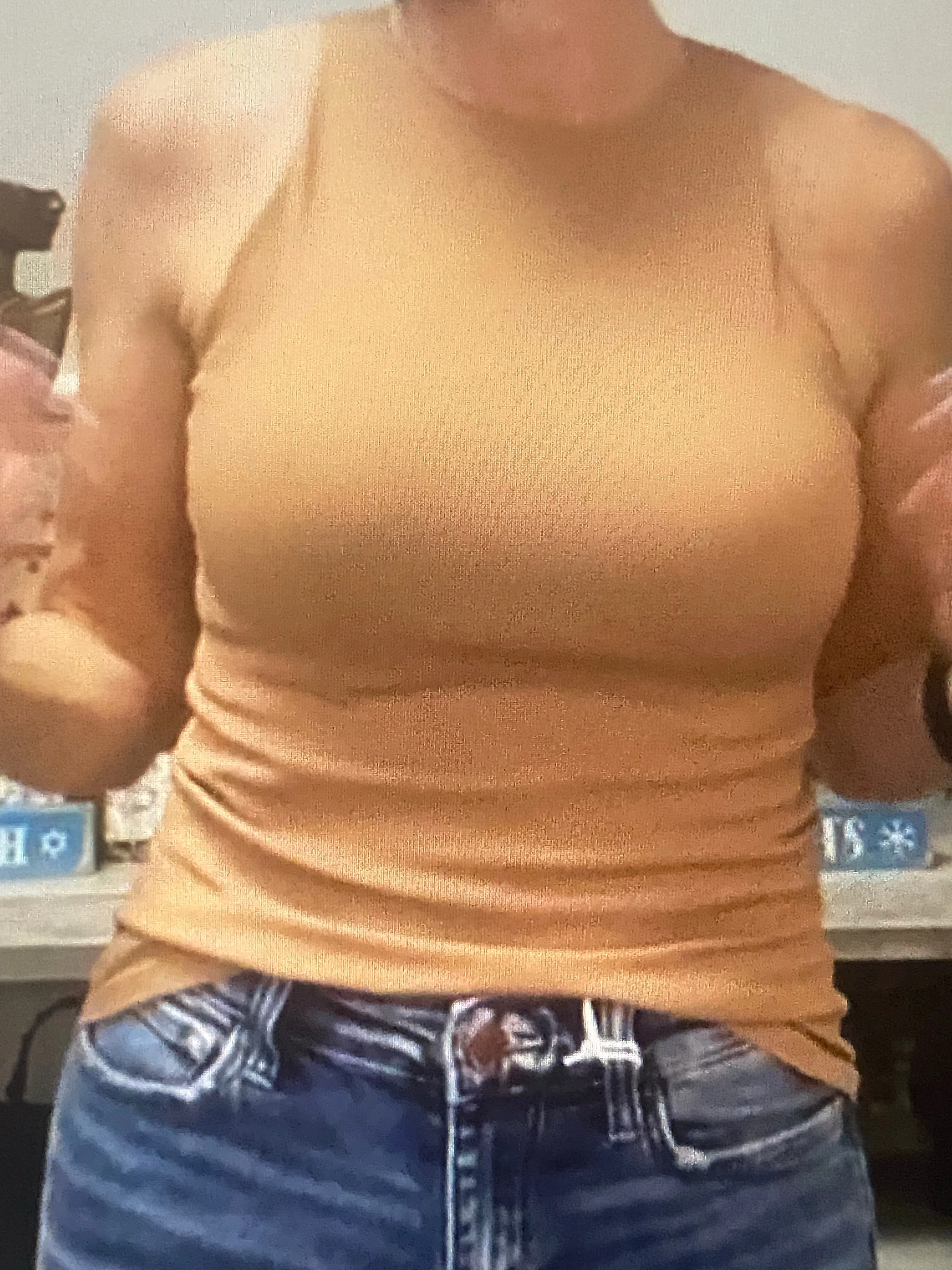 Round high neck fitted tank top