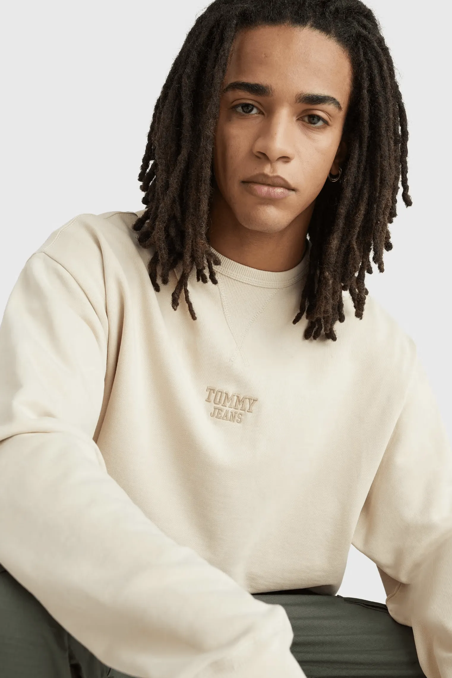 TOMMY JEANS RELAXED BOXY TINY CREW - CLASSIC BEIGE