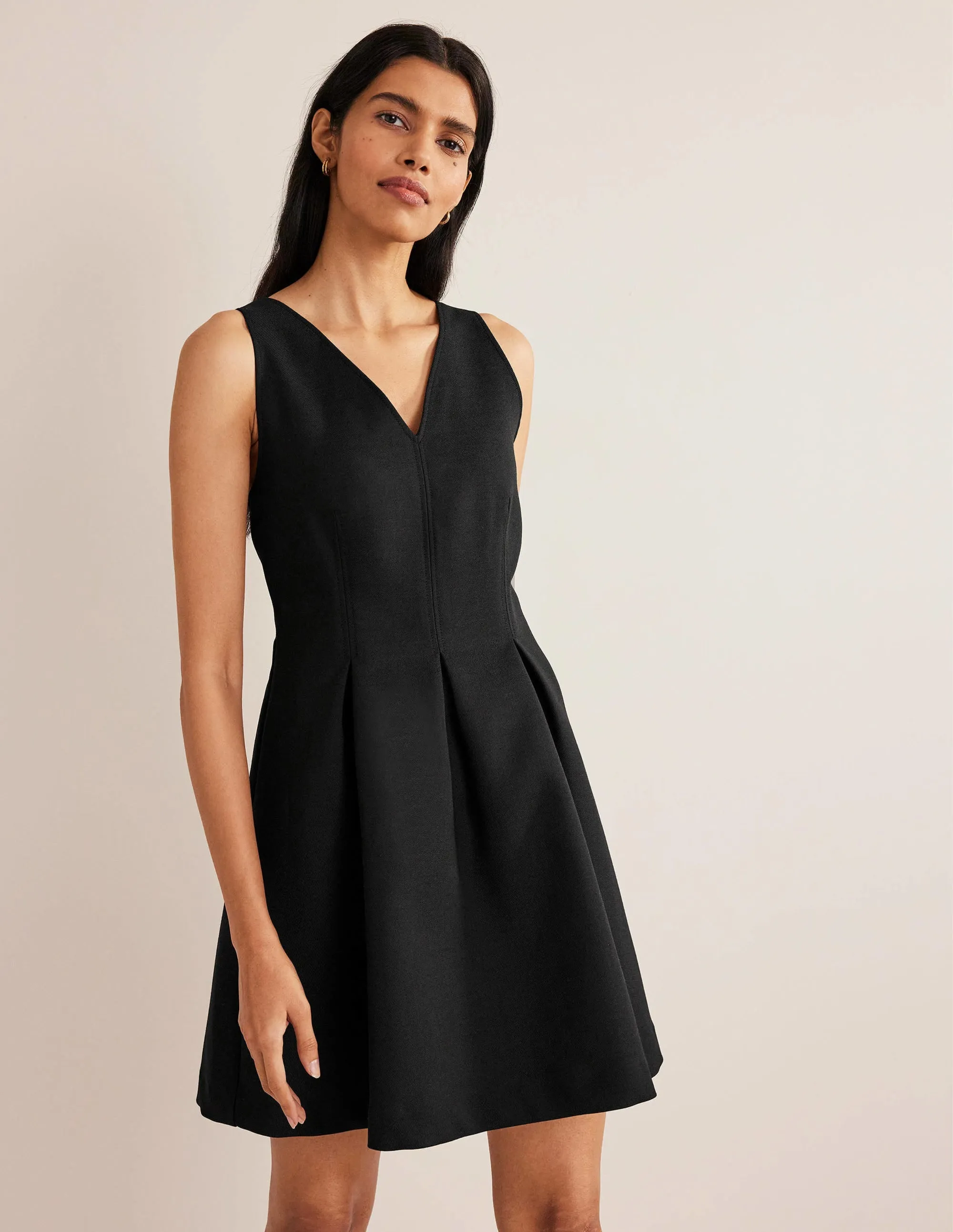 V-Neck Skater Mini Dress-Black