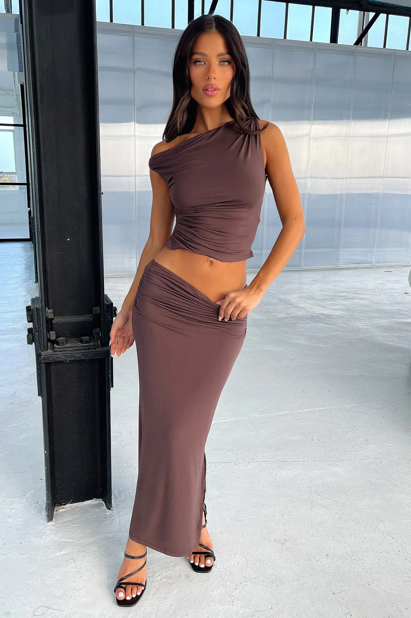 Vamika Off Shoulder Ruched Top - Brown
